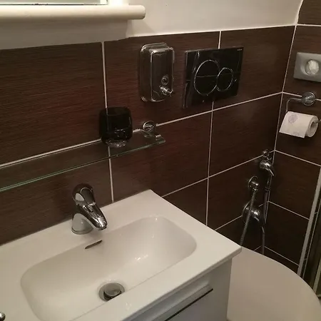 Legacy Bed and breakfast 3*