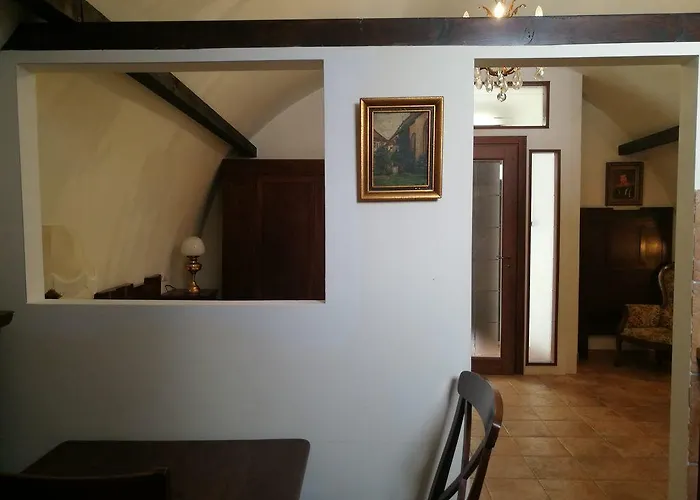 Bed & Breakfast Legacy 3*