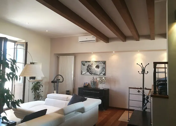 Bed & Breakfast Legacy 3*