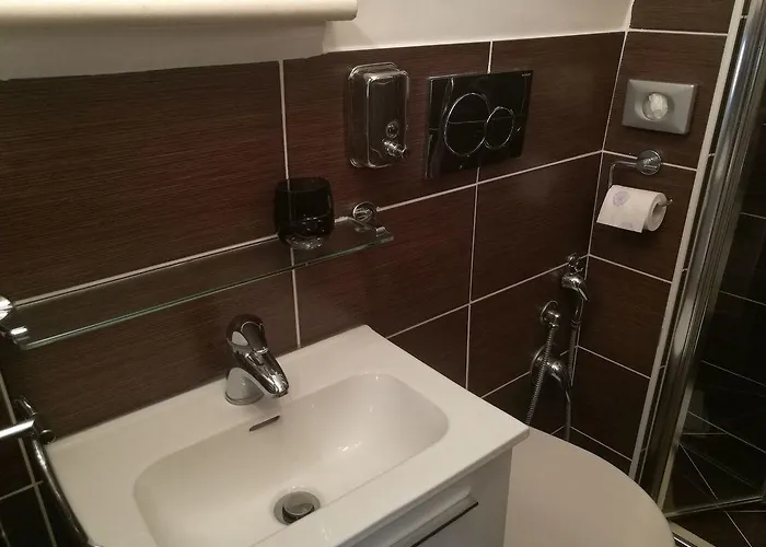 Legacy Bed & Breakfast 3*