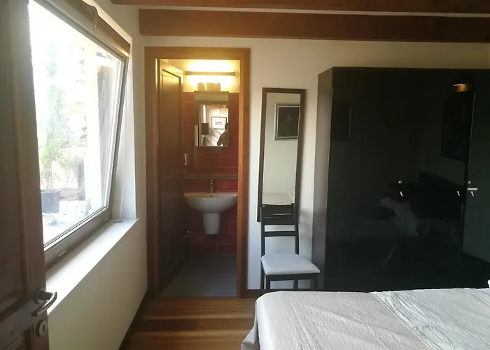 Legacy Bed & Breakfast 3*